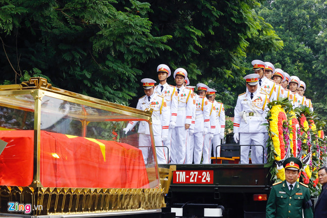 anh_le_truy_dieu_Tran_Dai_Quang_zing_23.jpg