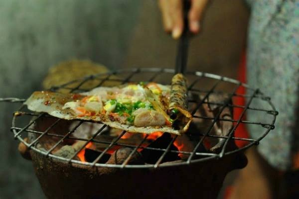 banh%20trang%20mam%20ruoc%203[1].jpg
