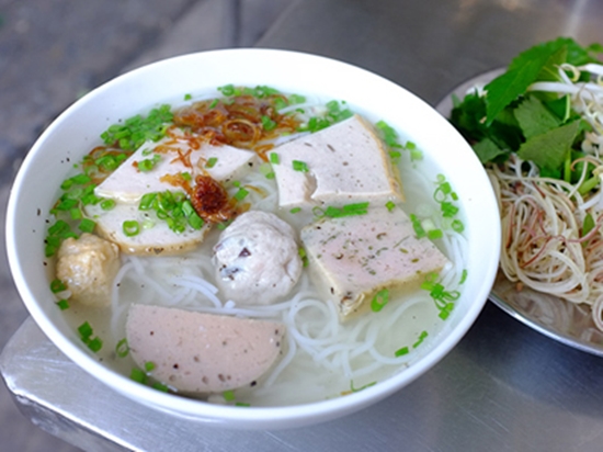 cach-nai-bun-moc-mien-nam-1-phunutodayvn_1457431923.jpg