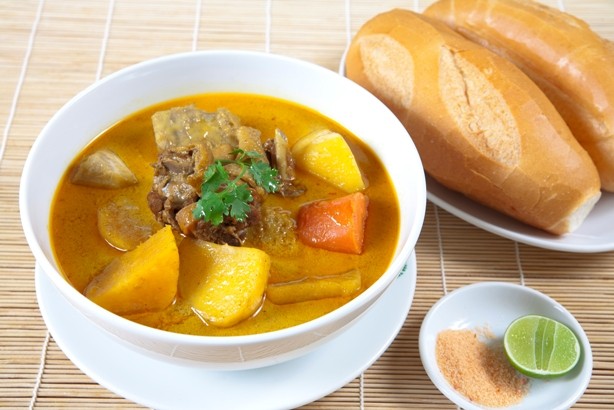 cach-nau-ca-ri-ga-kieu-thai-doi-mon-cuoi-tuan-cho-ca-nha-8306-8.jpg