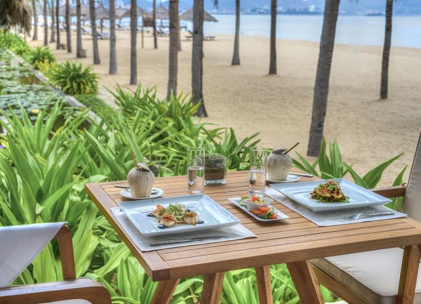 Cafe-noi-tieng-Nha-Trang-13-1[1].jpg