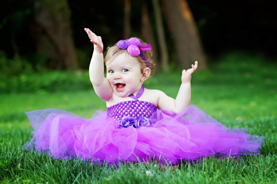 happy-baby-girl-wallpapers-wallpaper-of-babies-cute-girls-1885643889.jpg