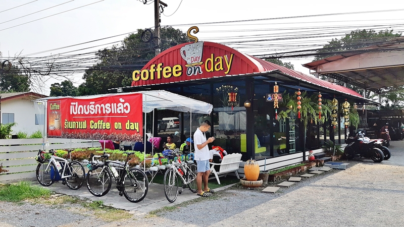 thai coffee shop - 4.jpg