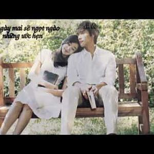 Cơn gió lạ - Phương Linh [Lyrics] - YouTube